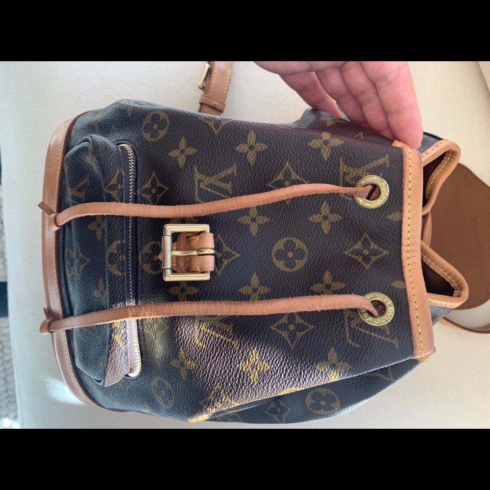 Authentic Louis Vuitton MM backpack - Picture 11 of 16